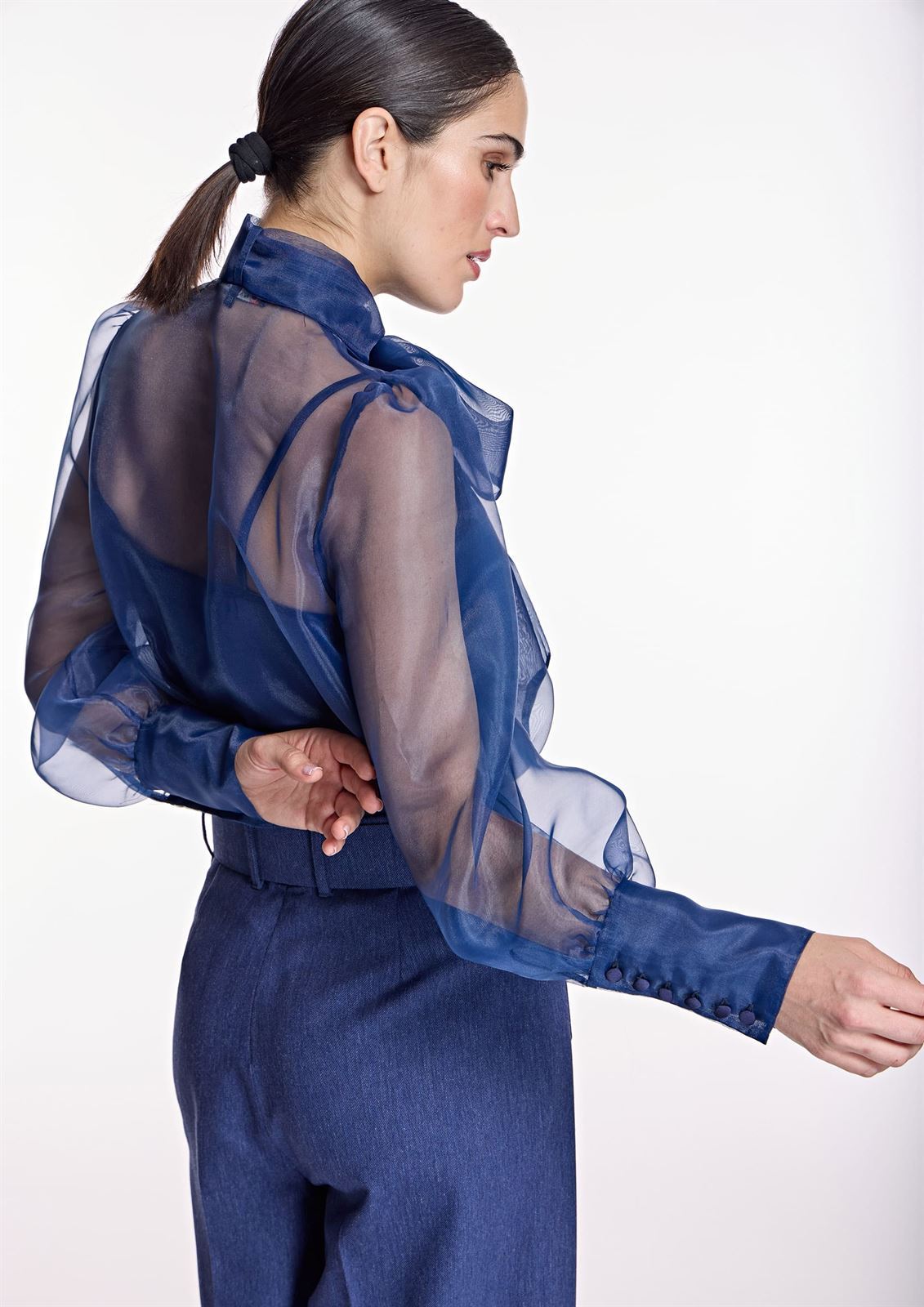 ALBA CONDE Blusa Azul Transparente - Imagen 3