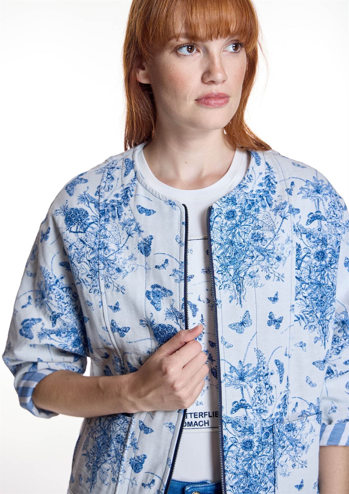 ALBA CONDE Bomber Estampada Azul - Imagen 2