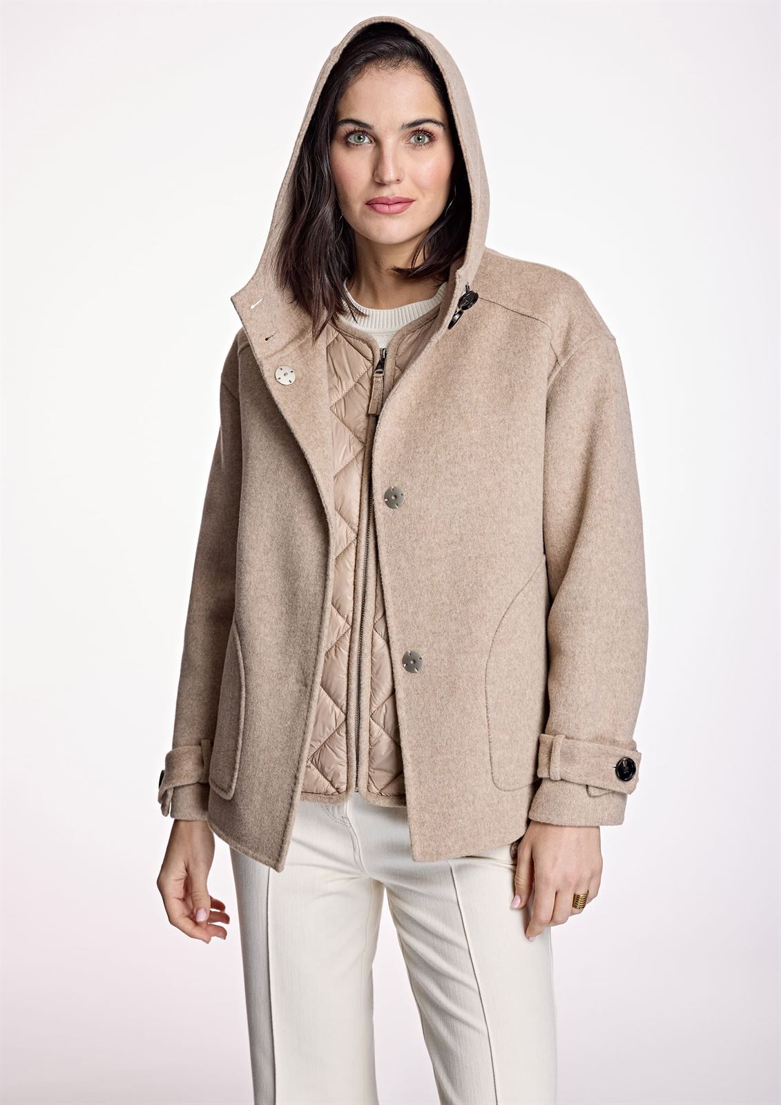 ALBA CONDE Chaquetón Beige con Chaleco - Imagen 5