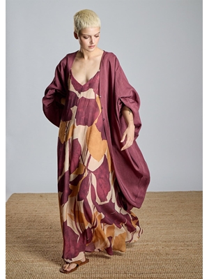 ALBA CONDE Kimono de Lino Granate - Imagen 2