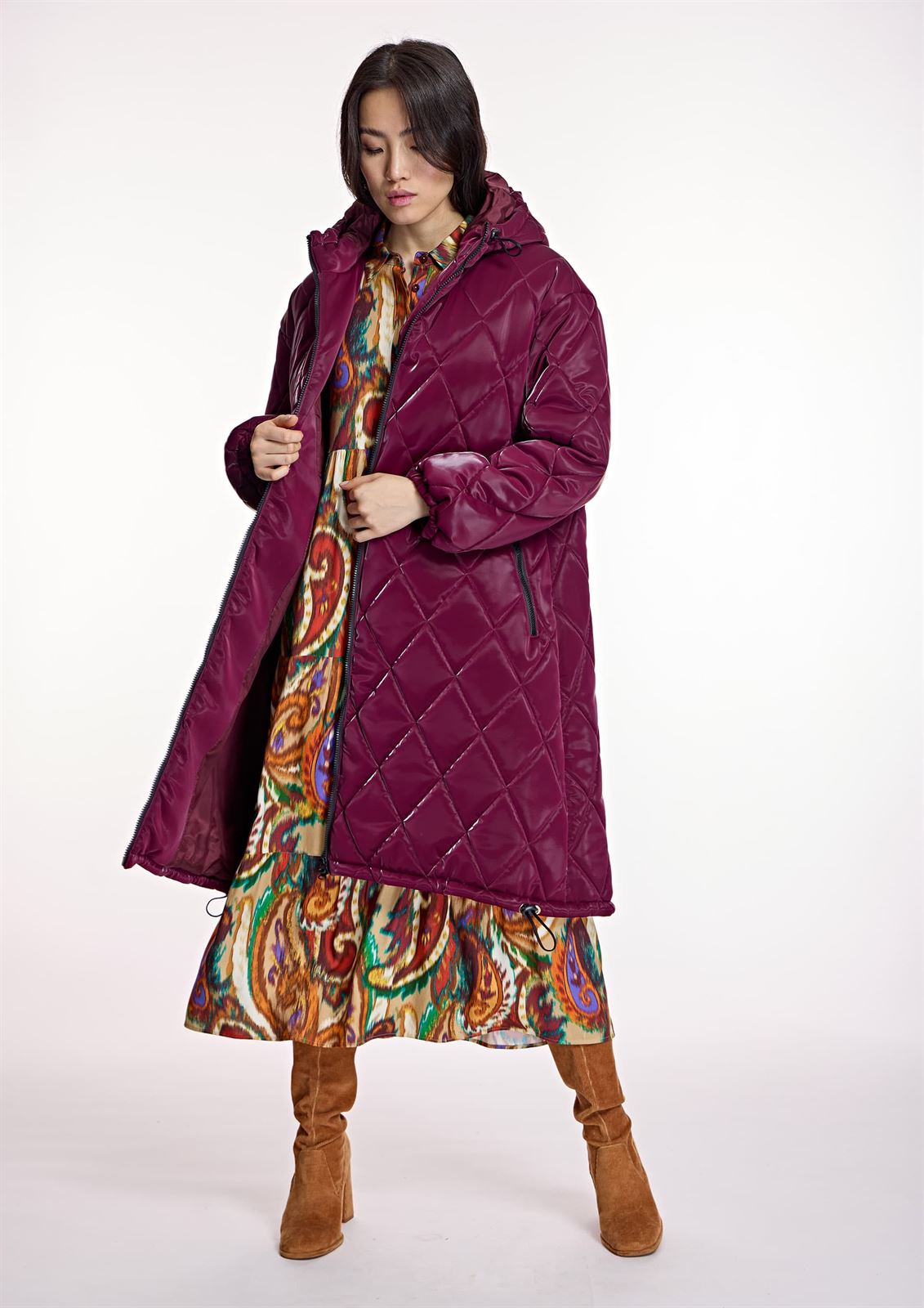 ALBA CONDE Parka Oversize Acolchada Granate - Imagen 4